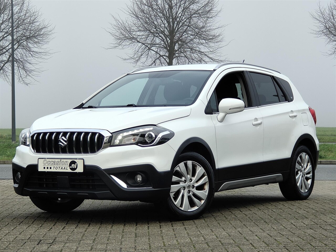 Suzuki S-Cross - 1.0 Boosterjet Select | Led | Carplay | Camera | Keyless | Stoelverwarming - AutoWereld.nl