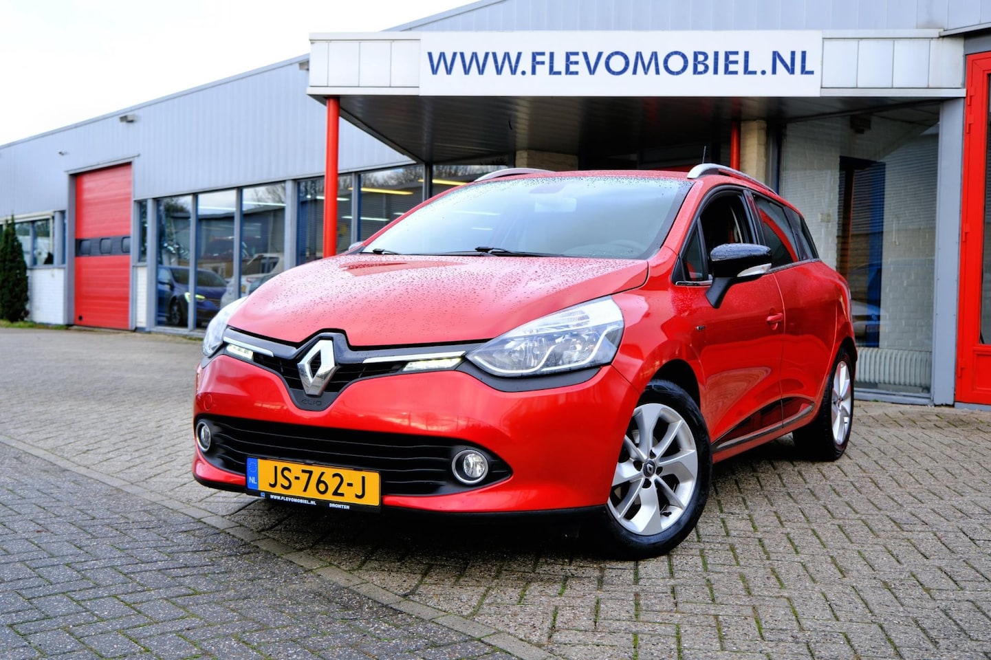 Renault Clio Estate - 0.9 TCe Limited Navi|Clima|LMV|Cam - AutoWereld.nl