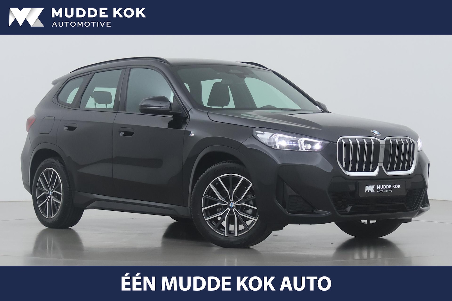 BMW X1 - sDrive18i M-Sport | Shadow Line | Stoelverwarming | Camera | Apple Carplay - AutoWereld.nl