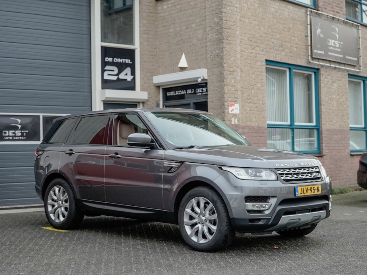 Land Rover Range Rover Sport - 3.0 TDV6 HSE Dynamic 3.0 TDV6 HSE Dynamic - AutoWereld.nl