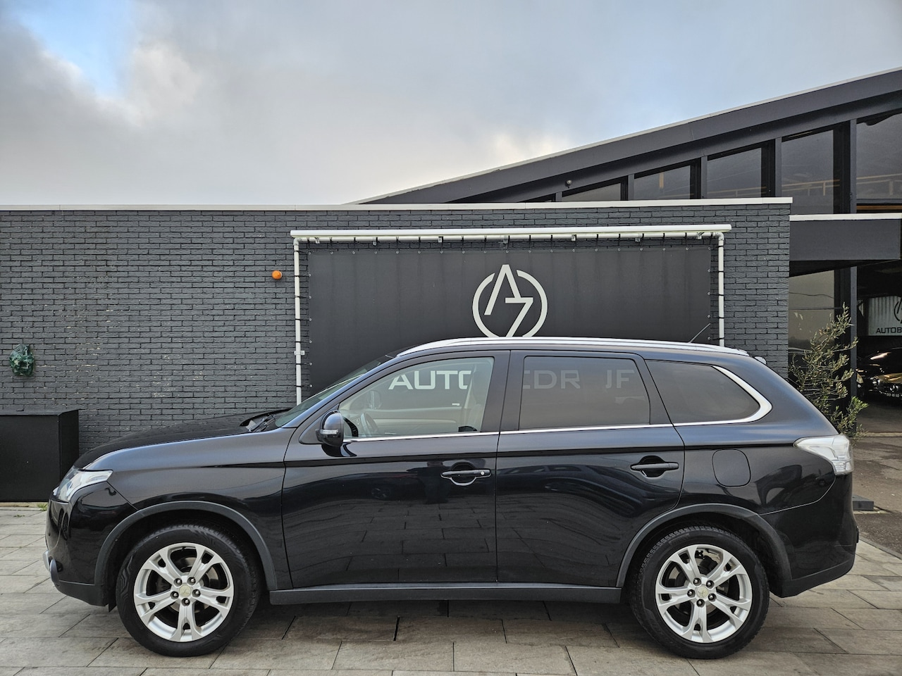 Mitsubishi Outlander - 2.2 DI-D Instyle 4WD 7 Persoons*AC*Automaat*Navi* - AutoWereld.nl