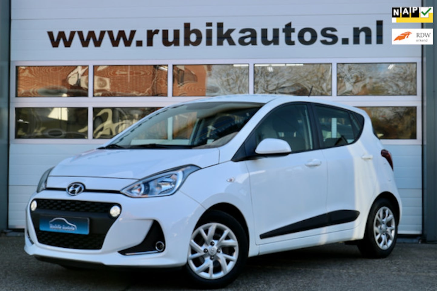 Hyundai i10 - 1.0i Comfort|CarPlay|Navi|2019|1e eigenaar - AutoWereld.nl