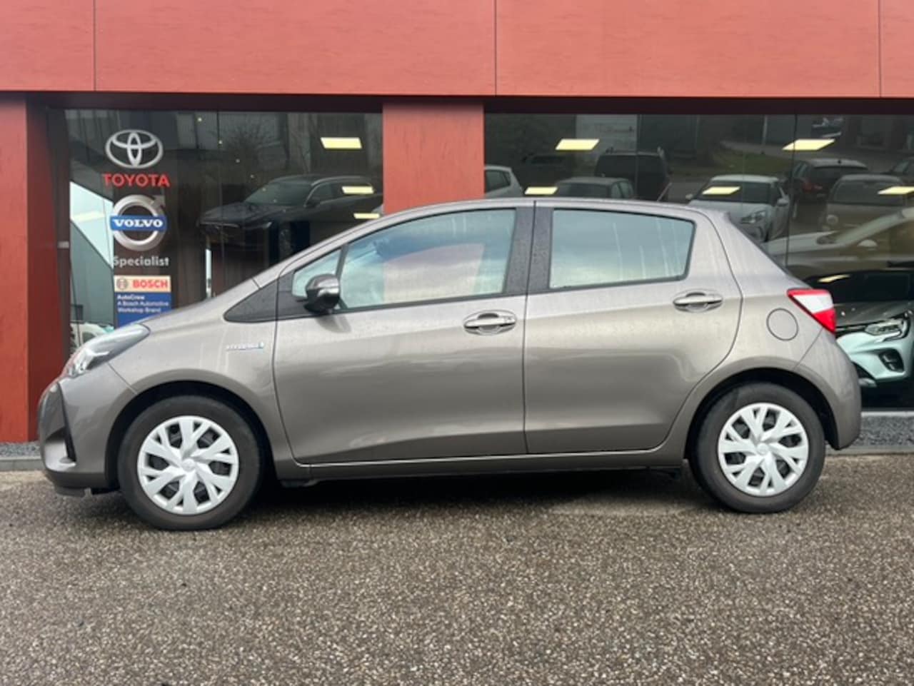 Toyota Yaris - 1.5 Hybrid Active 1.5 Hybrid Active - AutoWereld.nl