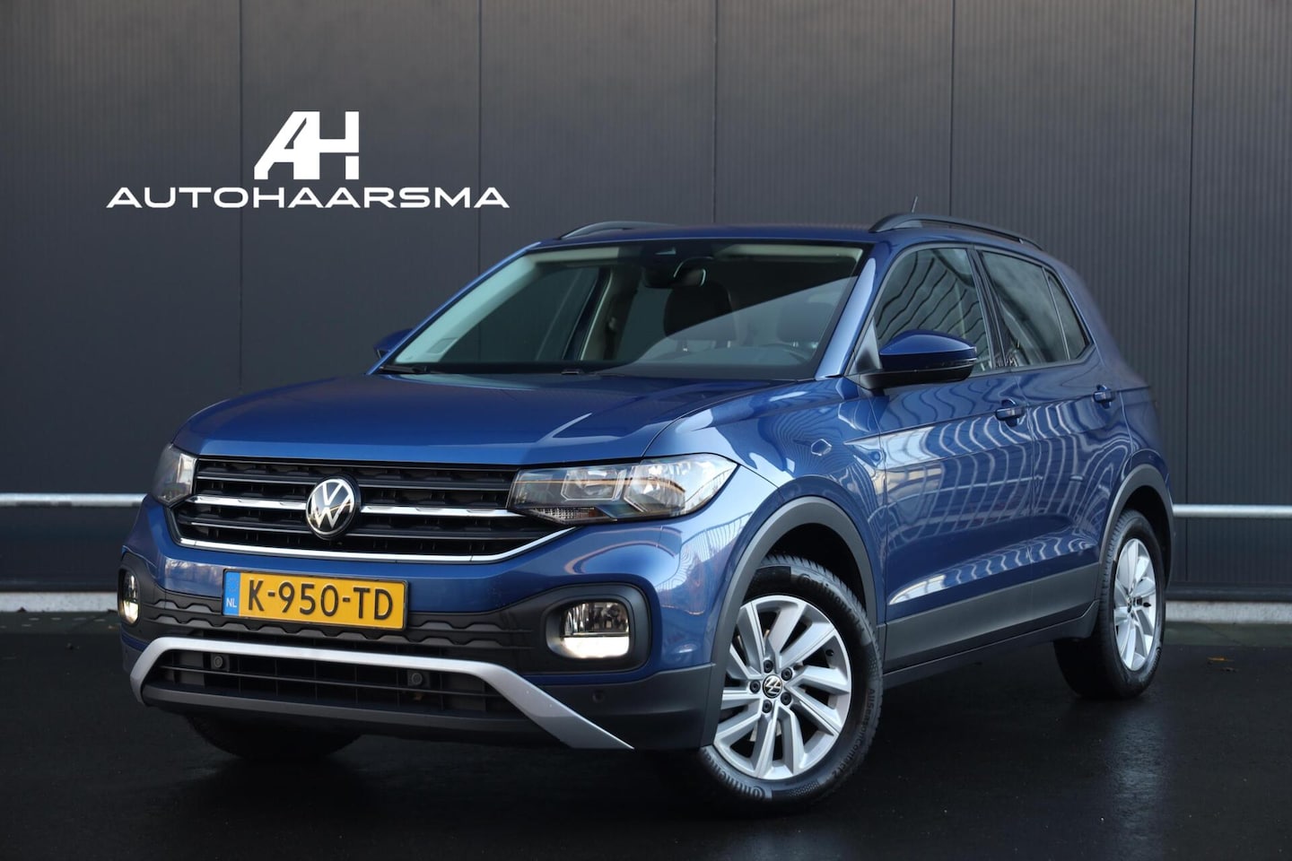 Volkswagen T-Cross - 1.0 TSI 95pk Life Parkeersensoren Navigatie Adaptieve Cruise CarPlay NL-Auto - AutoWereld.nl