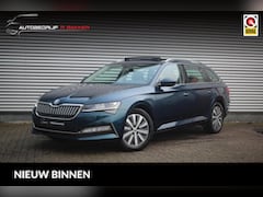 Skoda Superb Combi - 1.4 TSI iV Style // Luxe lederen interieur | Trekhaak | Panoramadak | Memory | Camera | Ap