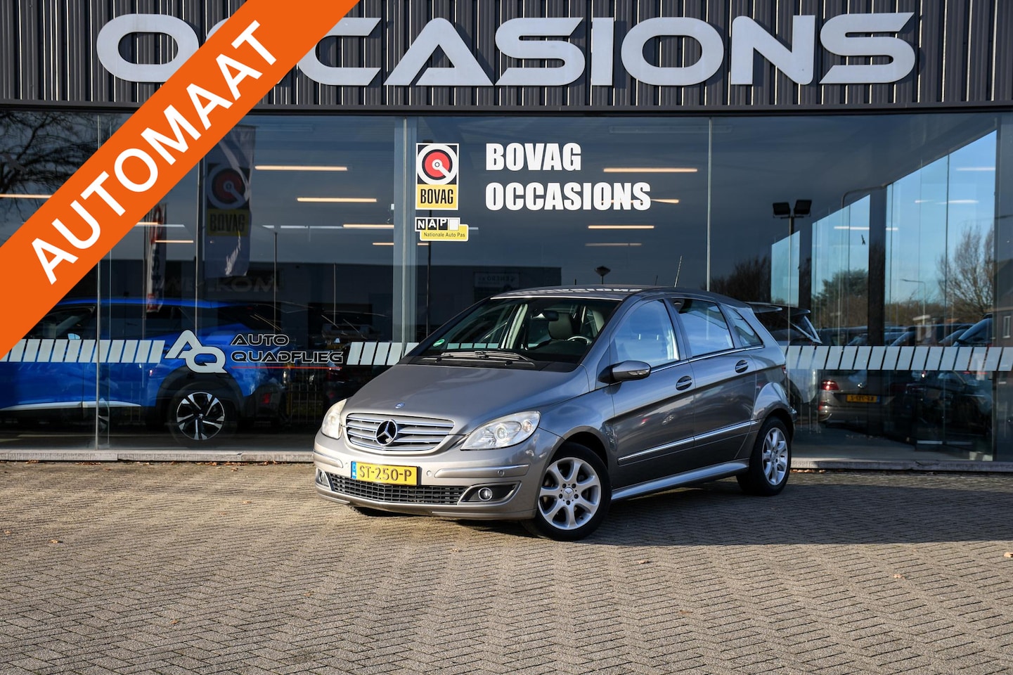 Mercedes-Benz B-klasse - 200 AUTOMAAT/ STOELVERWARMING/ PDC/ AIRCO - AutoWereld.nl