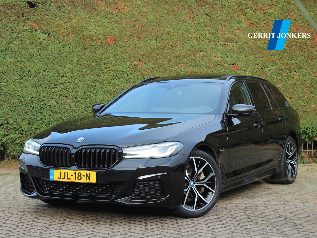 BMW 5-serie Touring - 530e Business Edition Plus M Sport | Panoramadak - AutoWereld.nl