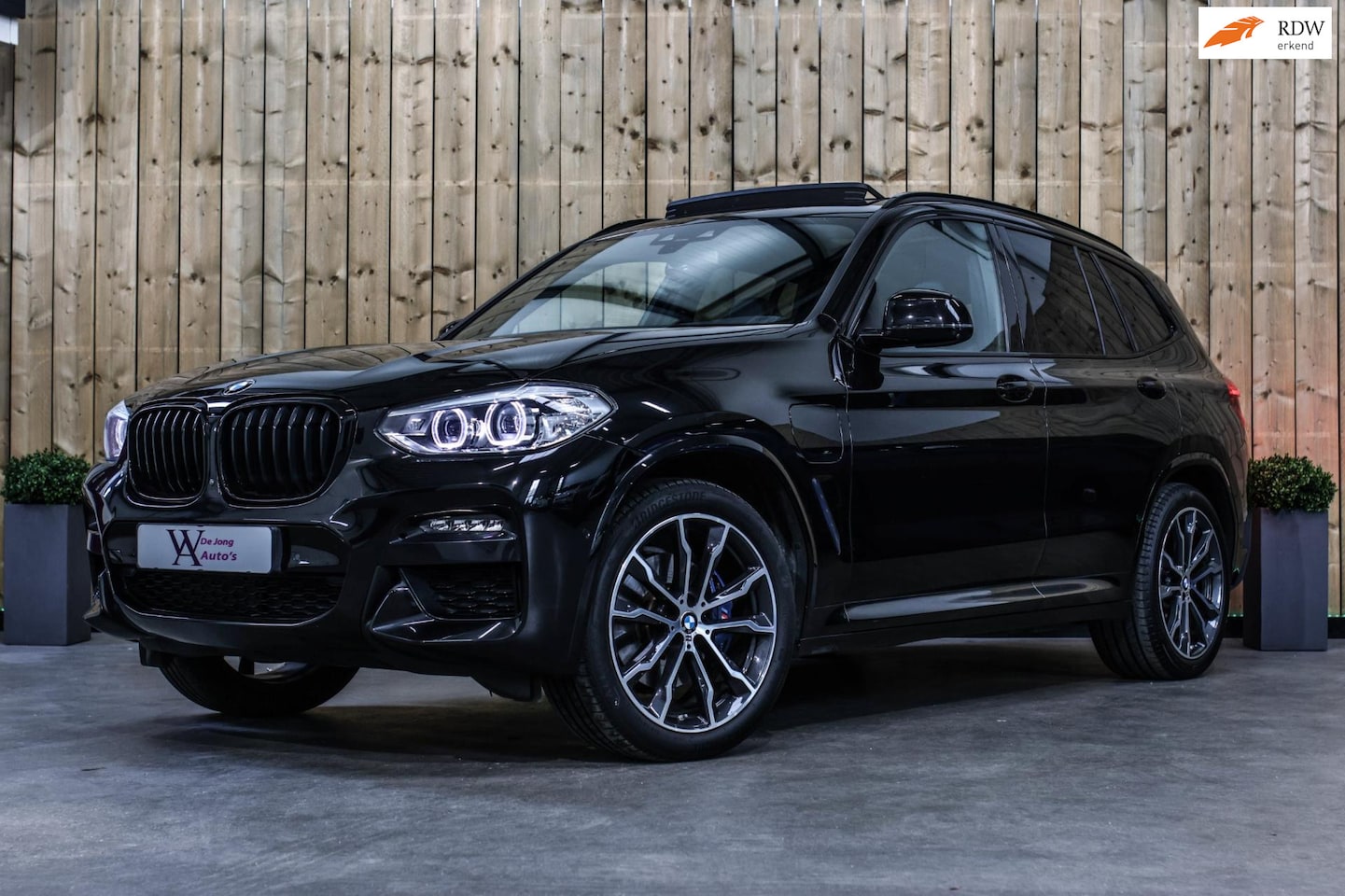 BMW X3 - XDrive30e M-Sport *Pano*360 Camera*Elek. Stoelen*Trekhaak* - AutoWereld.nl