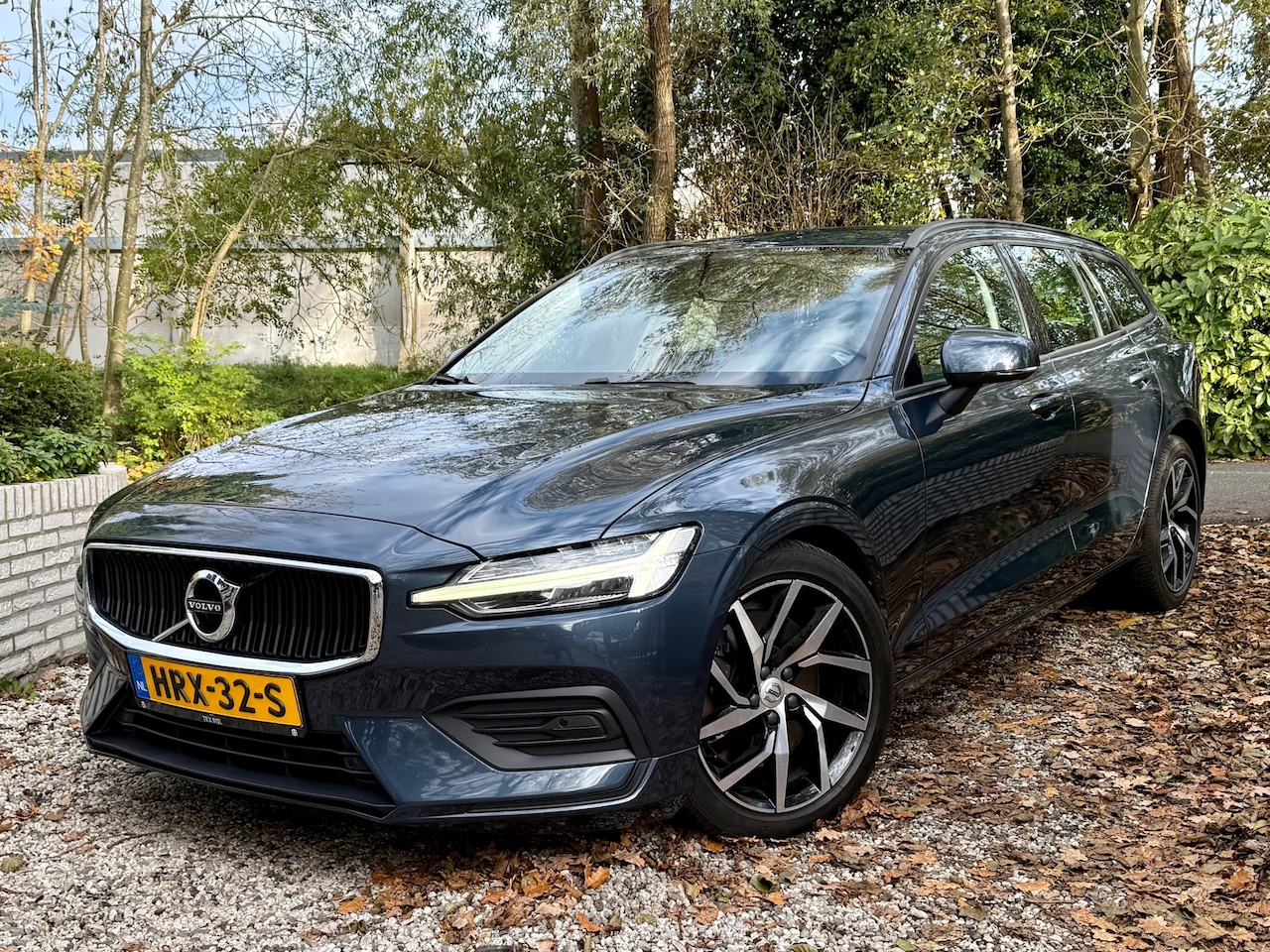 Volvo V60 - 2.0 T5 Inscription € 491,42 Per maand - AutoWereld.nl