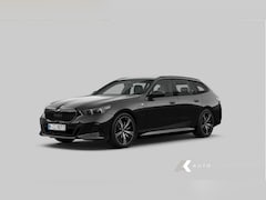 BMW 5-serie Touring - 530e xDrive M Sport Pro | Driving Ass. Prof. | Harman/Kardon | Keyless | Camera | Trekhaak