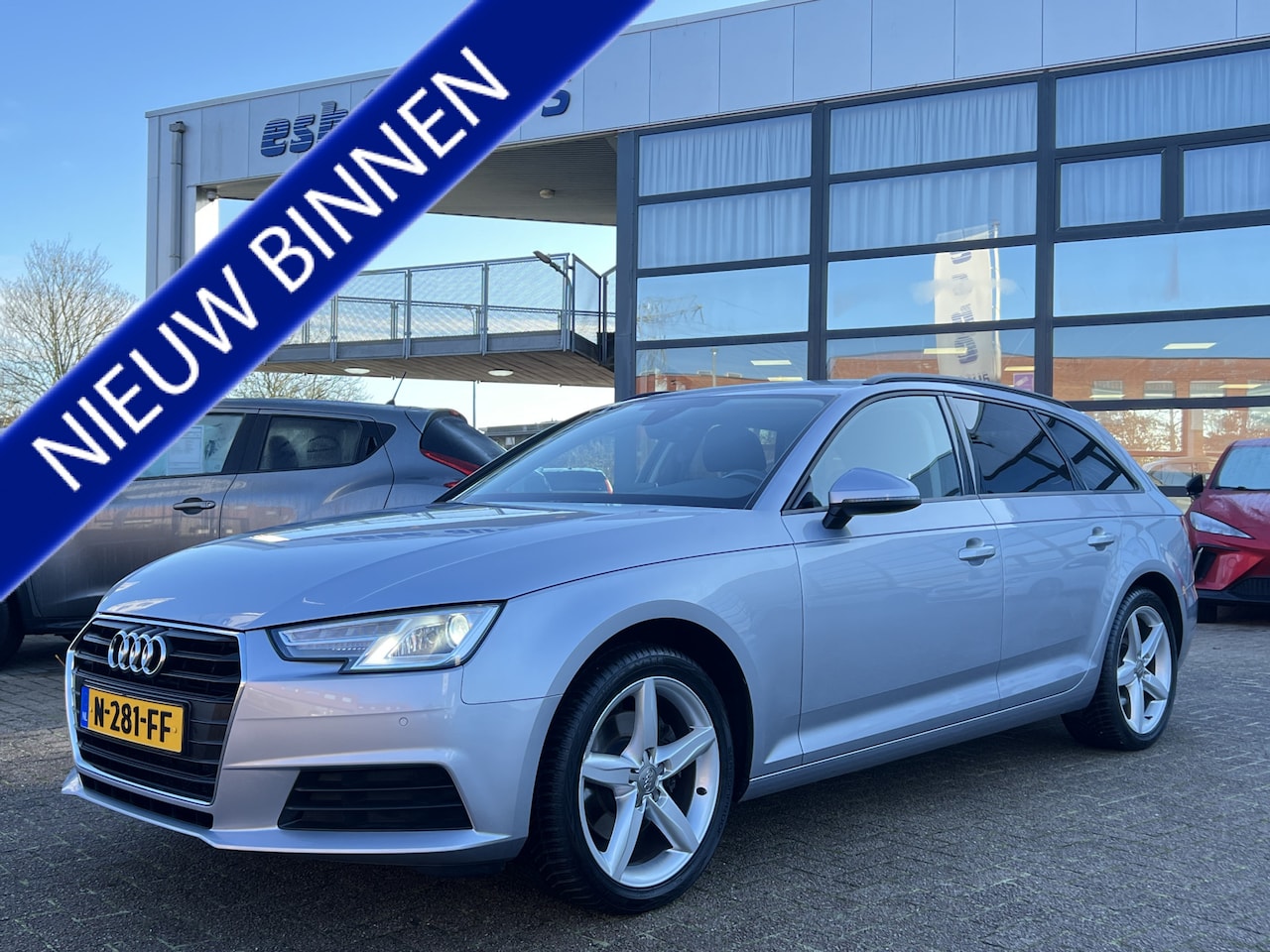 Audi A4 - 2.0 TDI 150 pk Automaat Pro Line Trekhaak Xenon Navigatie Clima Cruise Controle Stoelverwa - AutoWereld.nl