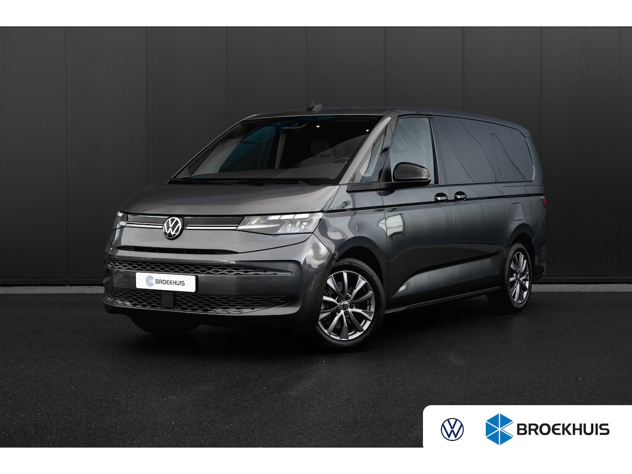 Volkswagen Multivan - 1.4 eHybrid L2H1 Life | 7- Persoons | Camnera | 18" | Multifunctionele Tafel - AutoWereld.nl
