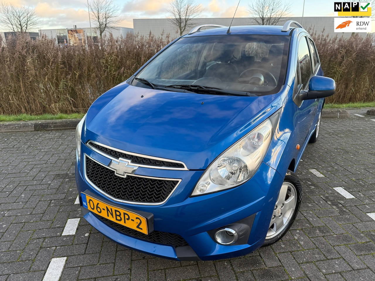Chevrolet Spark - 1.2 16V LT*AIRCO*NEW APK*NAP*C-D AFSTAND*ELKT-RAAM - AutoWereld.nl