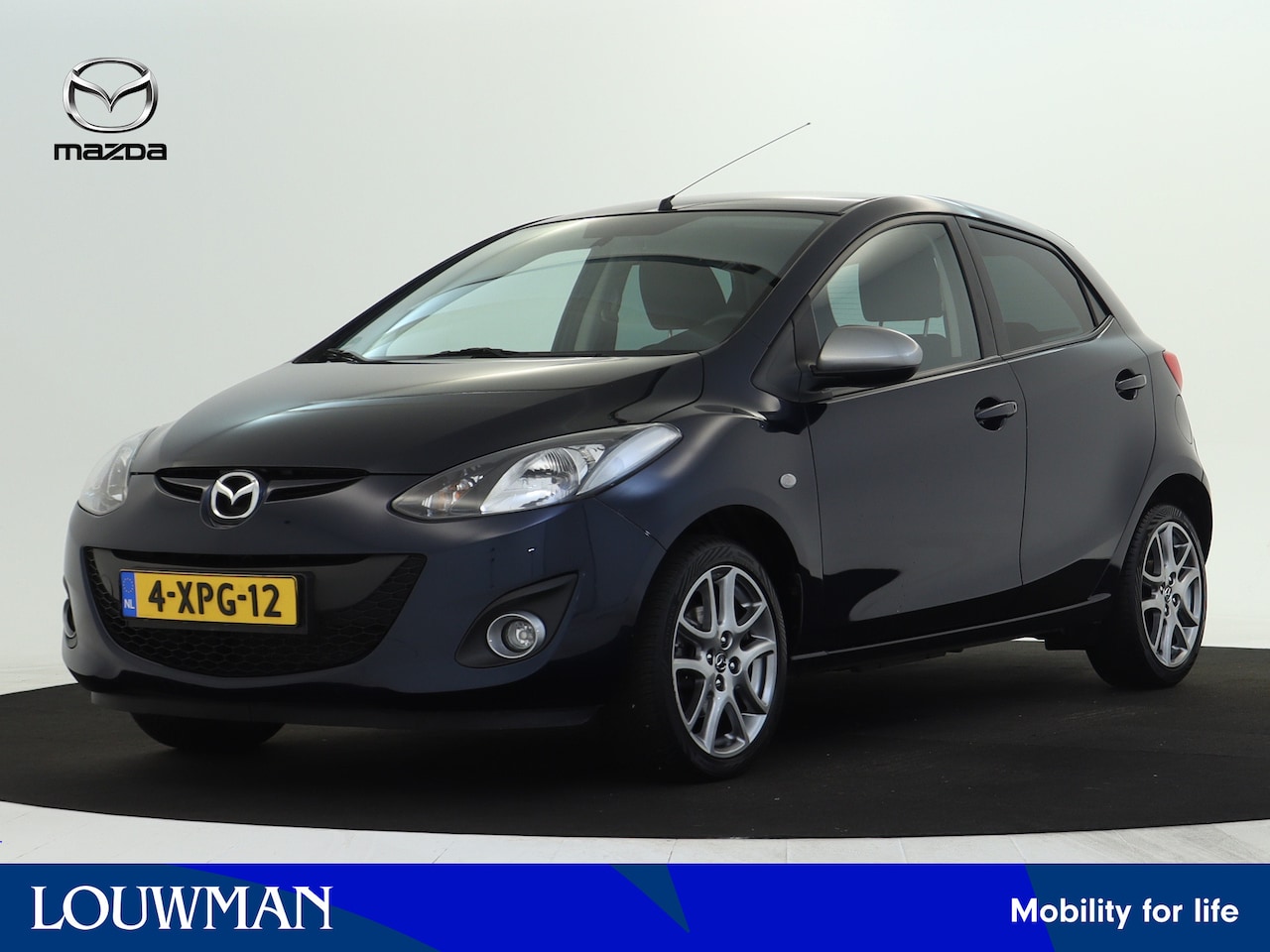 Mazda 2 - 1.3 Silver Edition | navigatie | Trekhaak | 4 Seisoens banden| - AutoWereld.nl