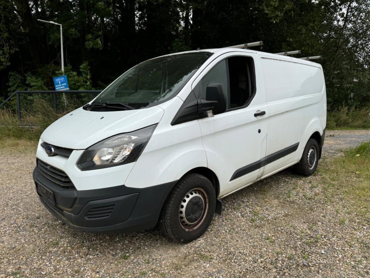 Ford Transit Custom - 300 2.2 TDCI L1H1 Ambiente 300 2.2 TDCI L1H1 Ambiente - AutoWereld.nl
