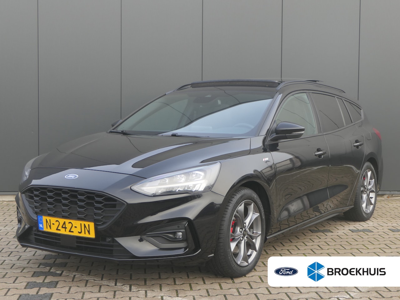 Ford Focus Wagon - 1.0 EcoBoost Hybrid 155pk ST Line X | Panoramadak | Trekhaak | Winterpack | Adaptive Cruis - AutoWereld.nl