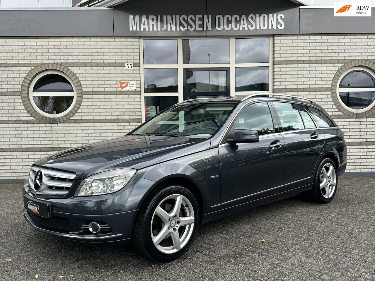 Mercedes-Benz C-klasse Estate - 180 K BlueEFFICIENCY Avantgarde |Pano,Stoelvw,PDC| - AutoWereld.nl