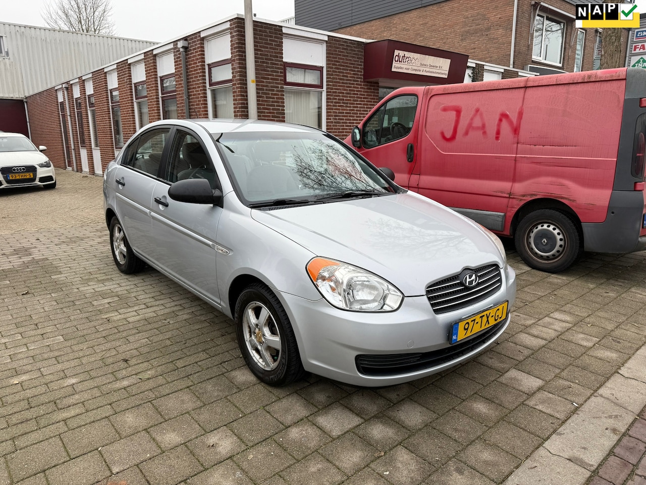 Hyundai Accent - 1.4i Dynamic AIRCO - GOED ONDERHOUDEN - MEENEEMPRIJS. - AutoWereld.nl