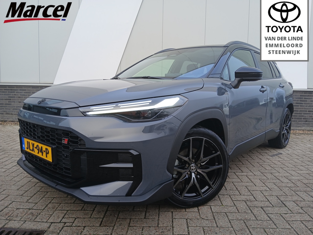 Toyota Corolla Cross - Hybrid 180 GR Sport | Autmom. achterklep | Apple/Android auto | Ad. Cruise | - AutoWereld.nl