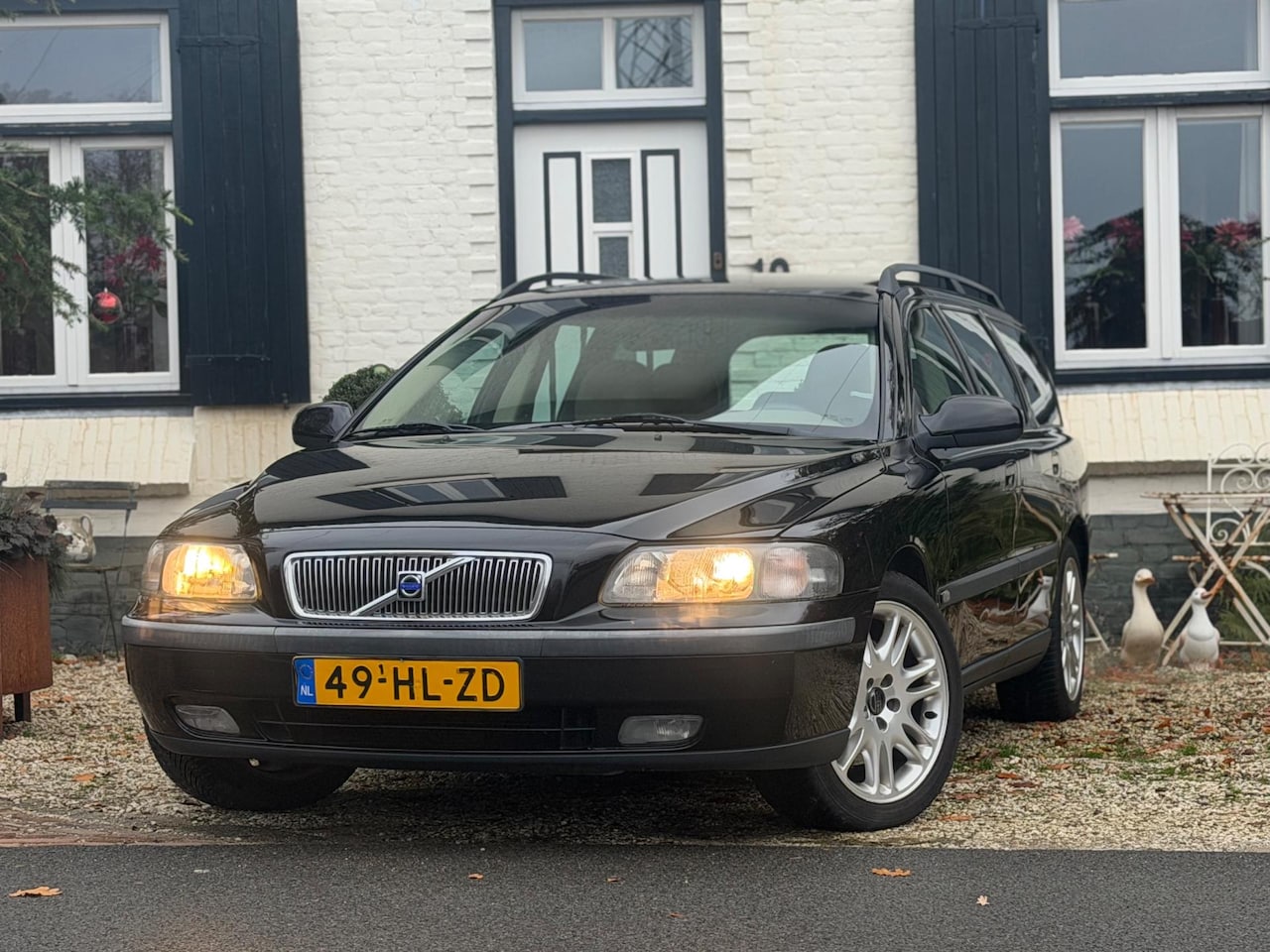 Volvo V70 - 2.3 T-5 Geartr. C.L|Automaat|Leder| - AutoWereld.nl