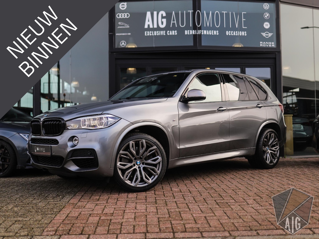 BMW X5 - M50d | Trekhaak | HUD | Pano | Stuurverwarming | H/K - AutoWereld.nl