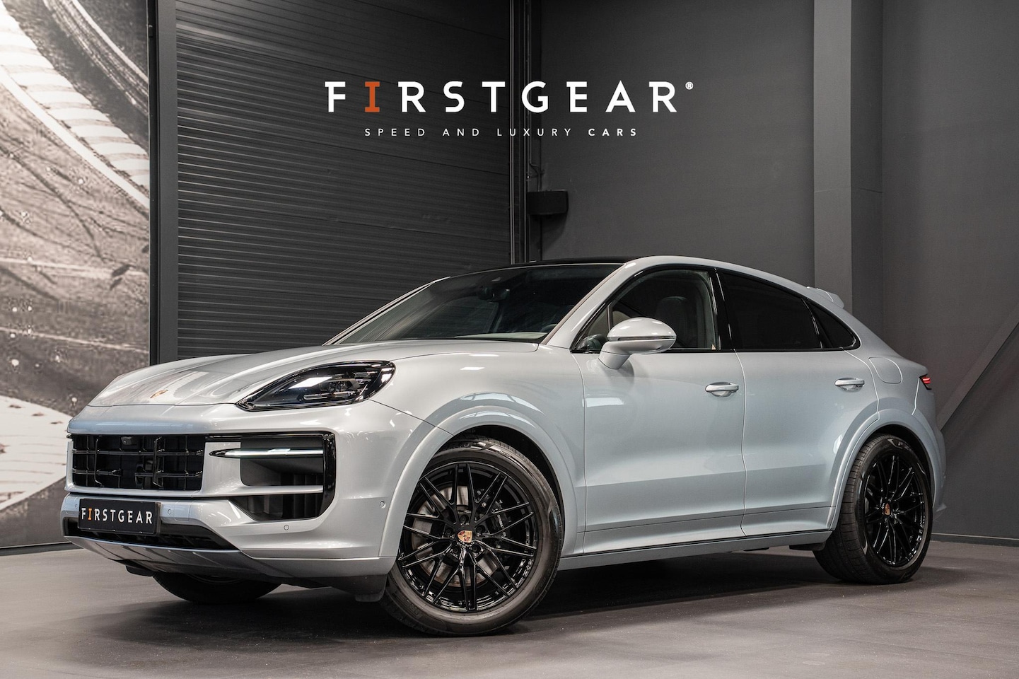 Porsche Cayenne Coupé - 3.0 E-Hybrid *Sport-Design / Vierwielbesturing / Stoelventilatie / BOSE / 18-Wegs / Panora - AutoWereld.nl