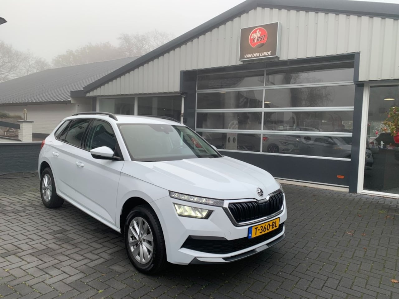 Skoda Kamiq - 1.0 TSI Ambition 1.0 TSI Ambition, Navi, Cruise, Airco, All in prijs inclusief apk en afleverbeurt! - AutoWereld.nl