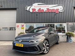 Volkswagen Golf - 1.5 eTSI R-LINE, Trekhaak, Panoramadak, Carplay, IQlight, Stoel/Stuur verw