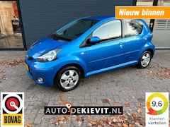 Toyota Aygo - 1.0-12V Dynamic Blue