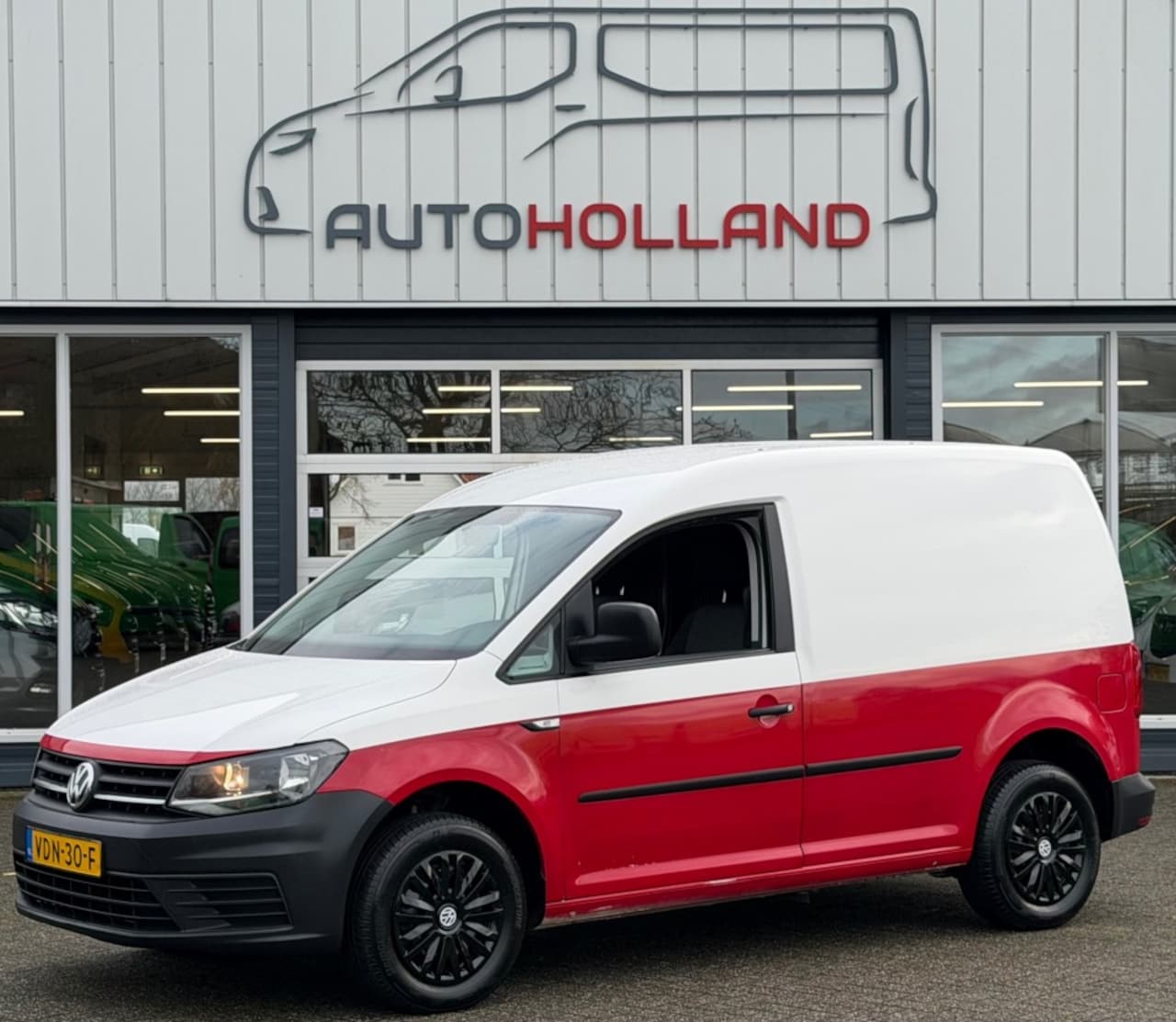 Volkswagen Caddy - 2.0 TDI 75KW 102PK EURO 6 AIRCO/ CRUISE CONTROL/ NAVIGATIE/ 100% DEALERONDERHOUDEN - AutoWereld.nl