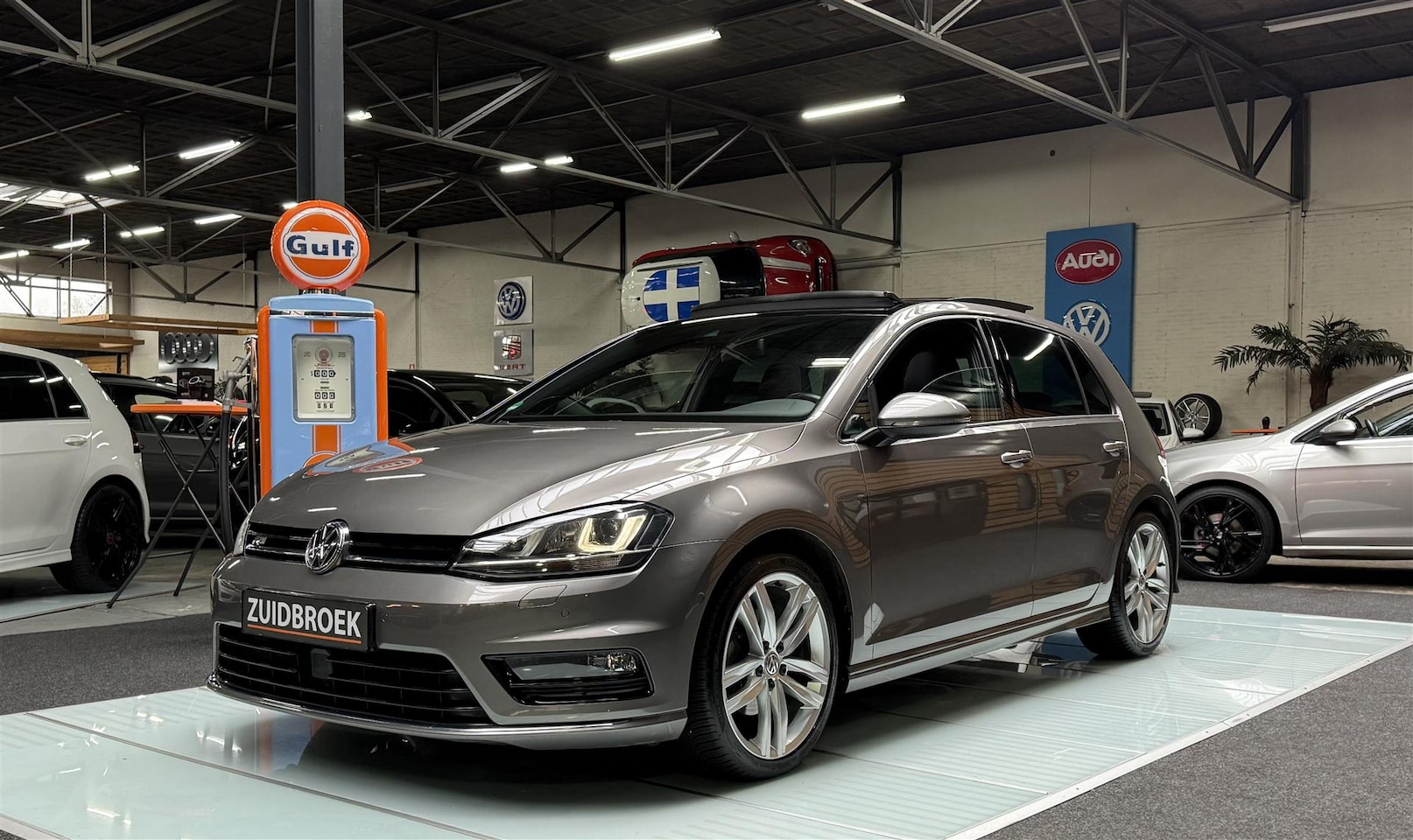 Volkswagen Golf - VII 1.4 TSI R-Line DSG Pano!! Vol opties!! Cruise!! Clima!! - AutoWereld.nl