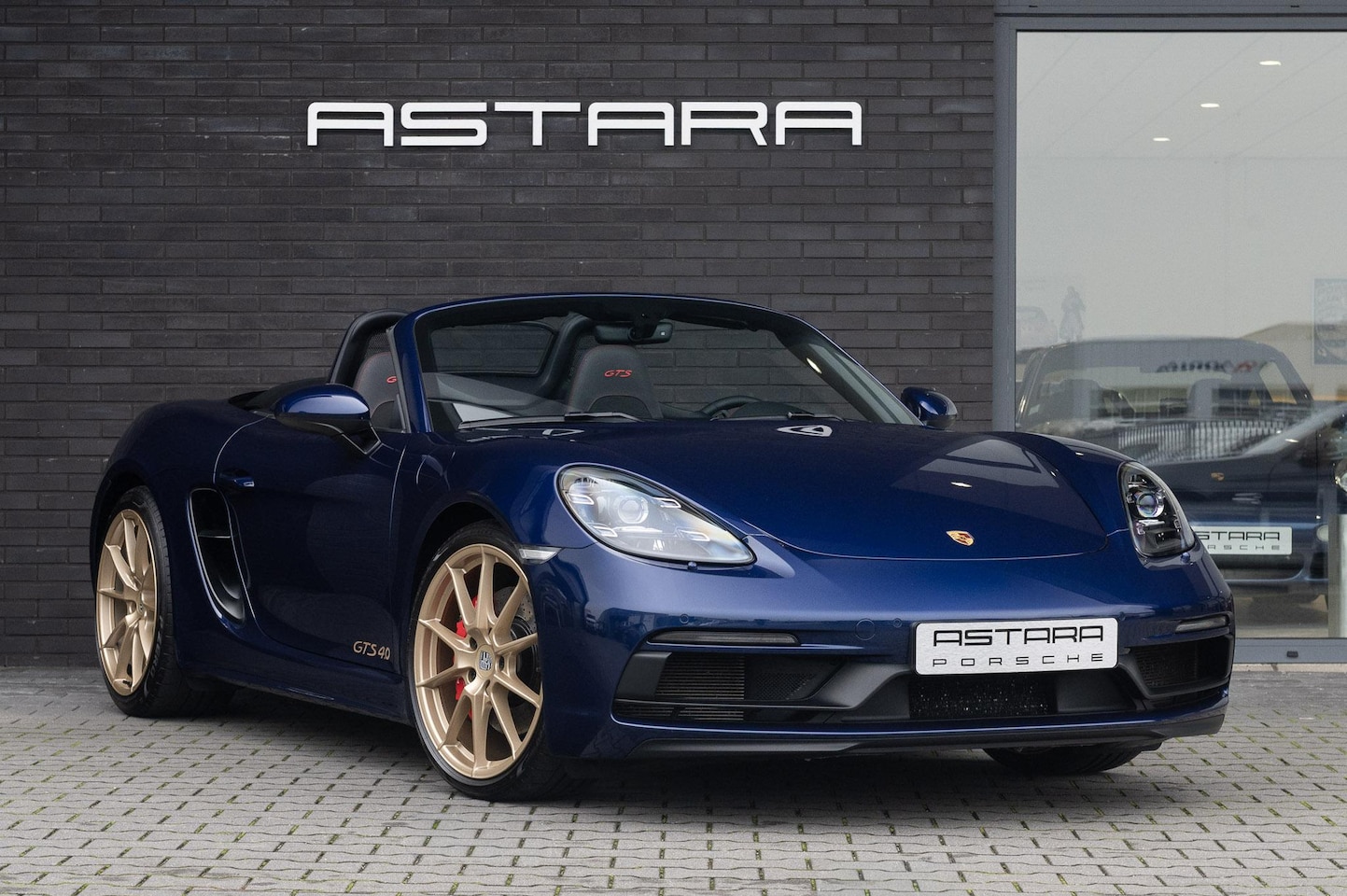 Porsche 718 Boxster GTS - 4.0 | Gentiaanblauw - AutoWereld.nl