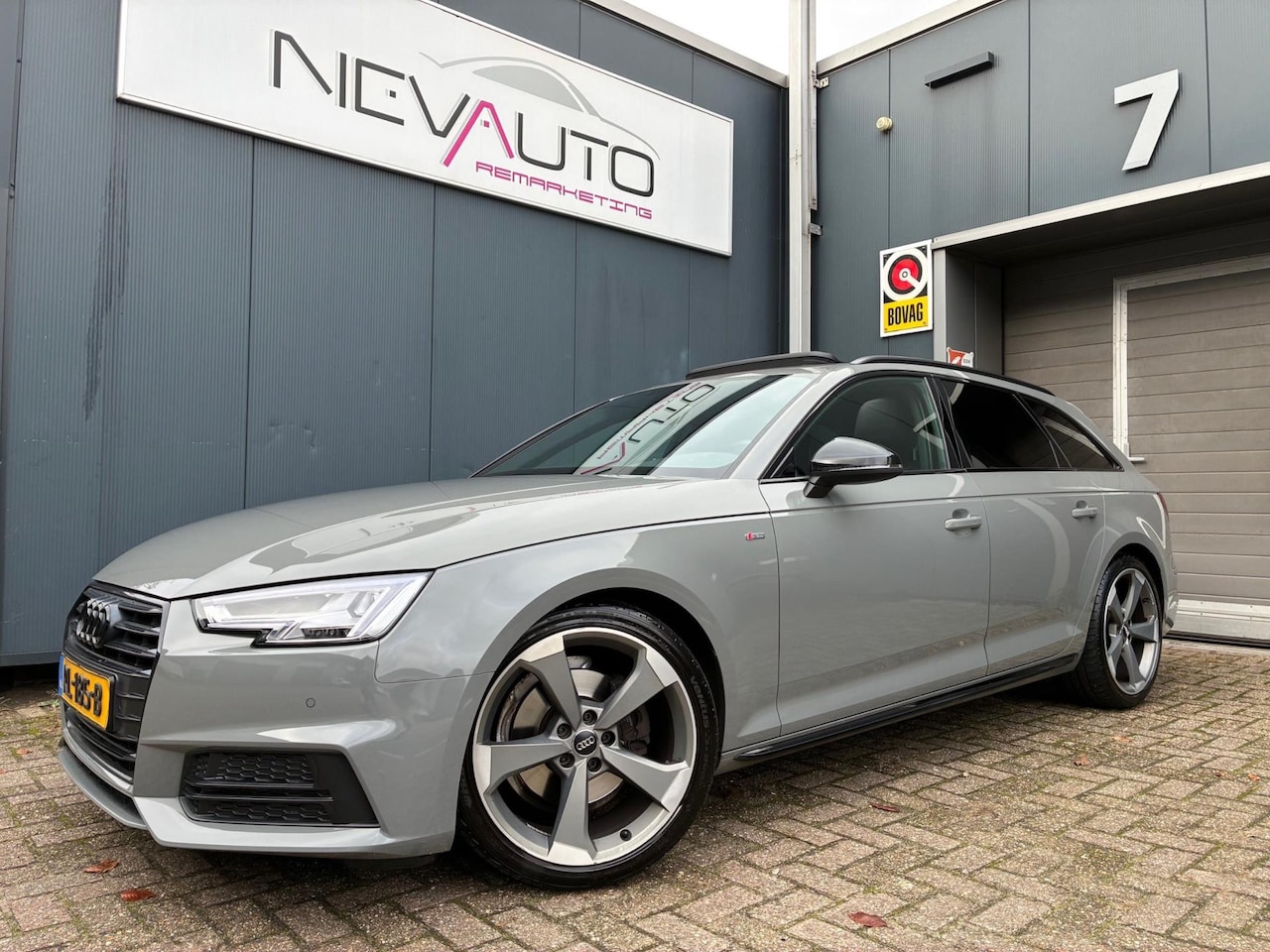 Audi A4 Avant - 2.0 TFSI MHEV Sport S line black edition Schuifkanteldak B&O NL AUTO - AutoWereld.nl
