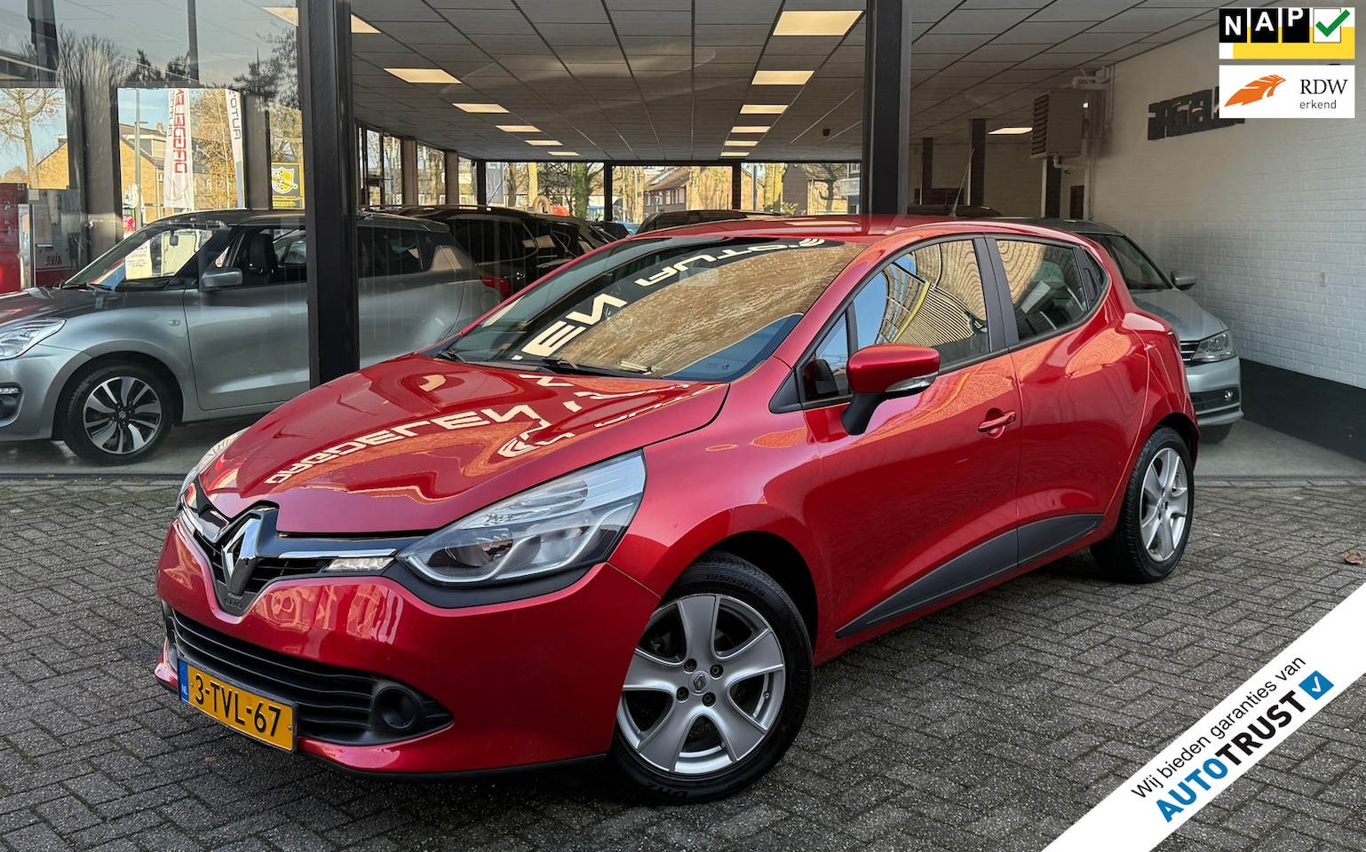 Renault Clio - 0.9 TCe AIRCO | NAVI | CRUISE | BLUETOOTH | LMV | NAP - AutoWereld.nl