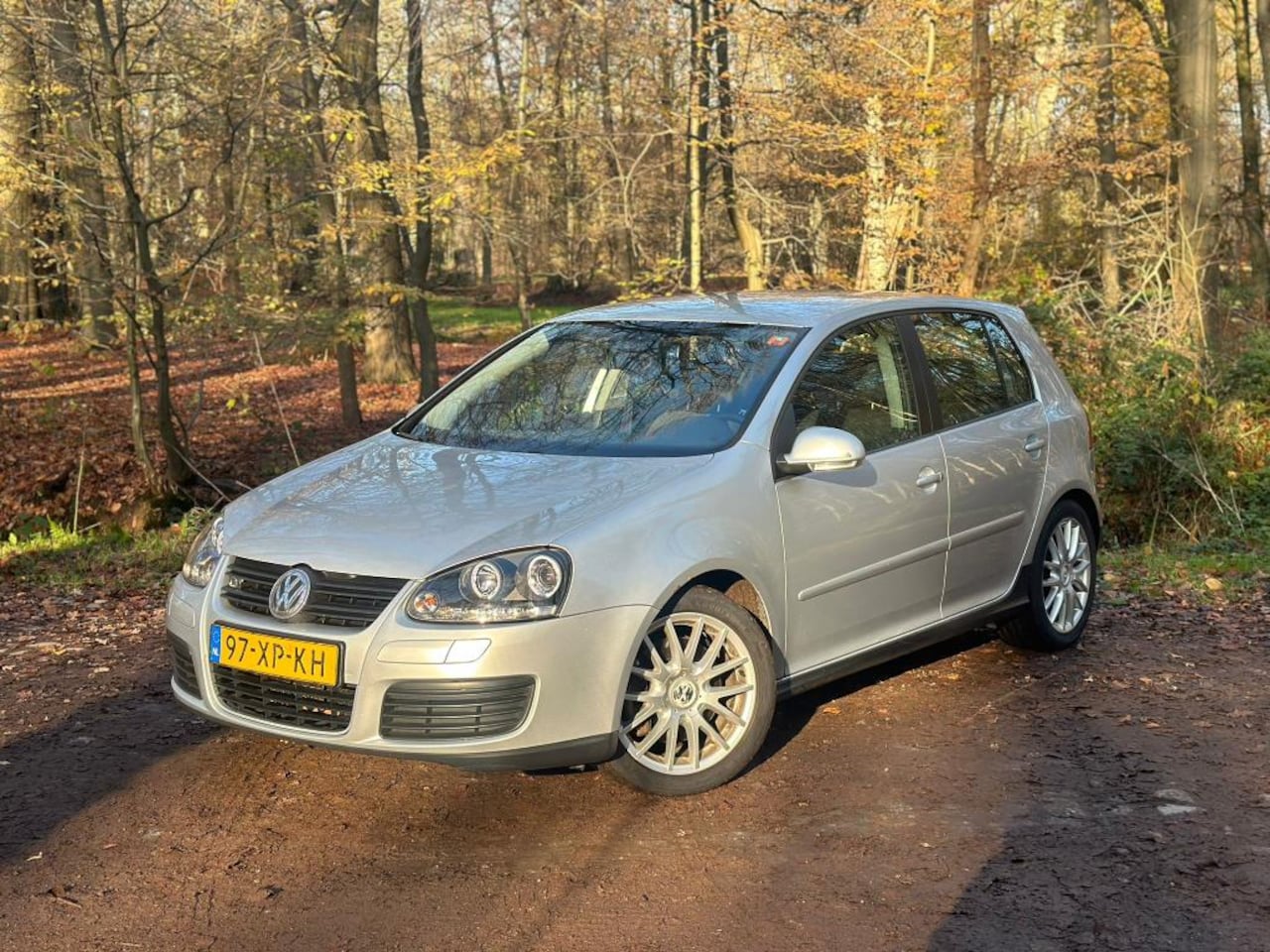 Volkswagen Golf - 2.0 TDI GT Business (TREKHAAK, CRUISE, PERFECT ONDERHOUDEN!, XENON, STOELVERWARMING, AIRCO - AutoWereld.nl