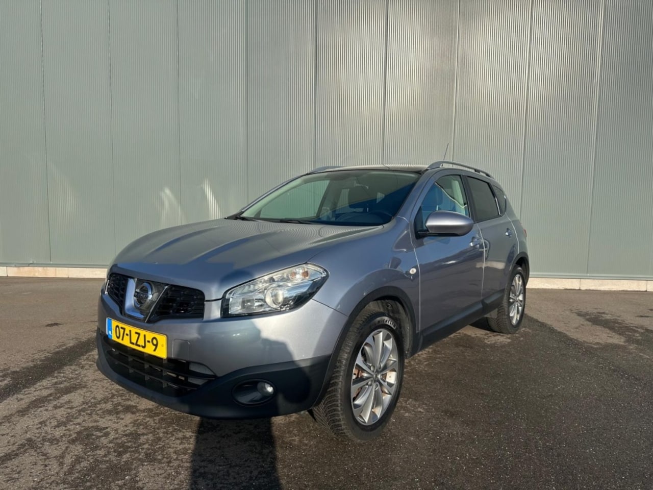 Nissan Qashqai - 1.6 Connect Edition PANORAMADAK | CAMERA | TREKHAAK ! - AutoWereld.nl