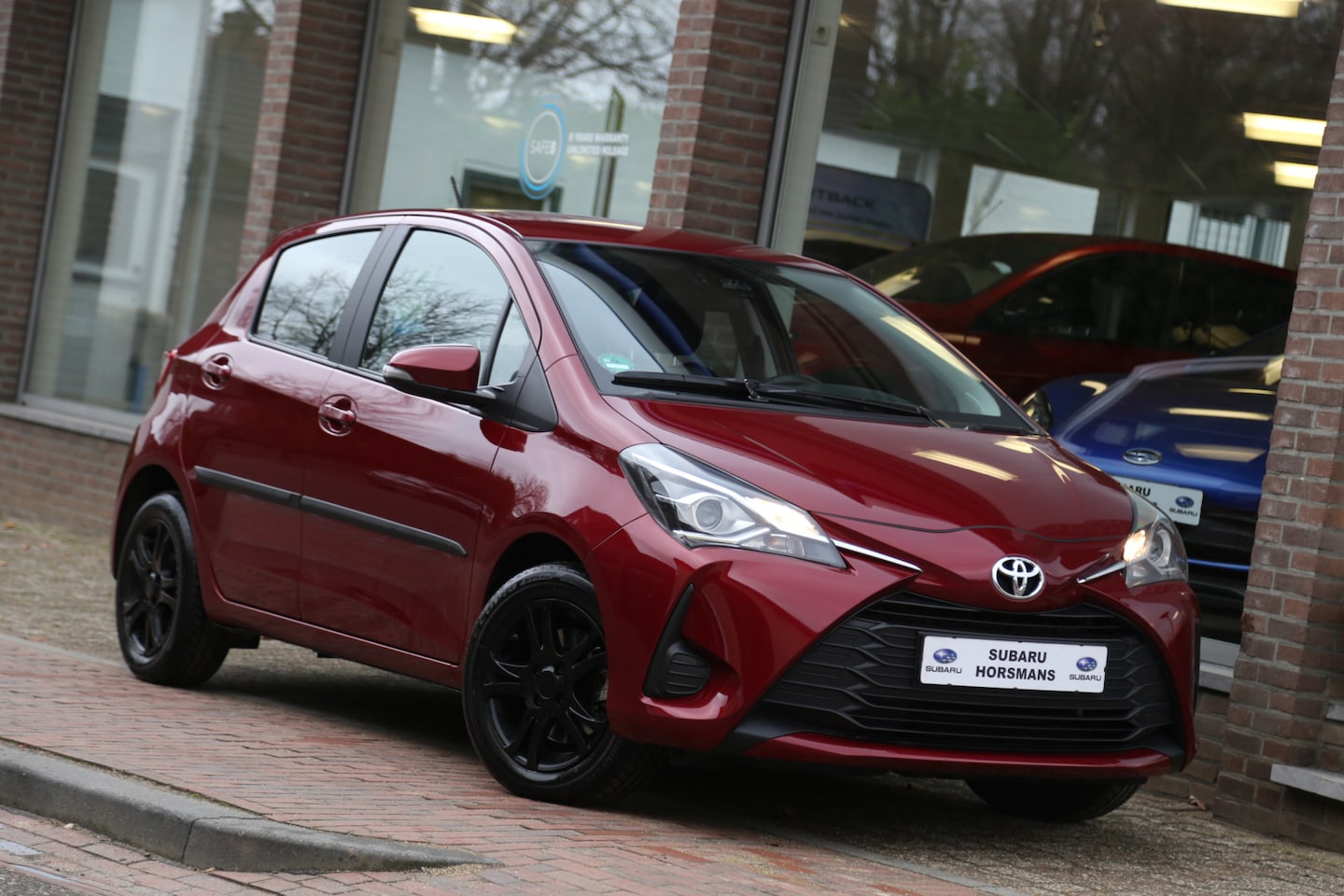 Toyota Yaris - 1.5 VVT-i Aspiration Navi Camera - AutoWereld.nl