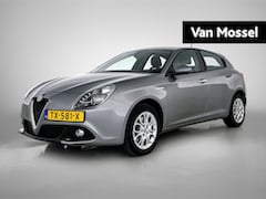 Alfa Romeo Giulietta - 1.4 Turbo MultiAir Super | Extra set winter banden | Lichtmetalen velgen |