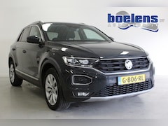 Volkswagen T-Roc - 1.5 TSI Sport | CARPLAY | D-GLAS | ACC | CARPLAY | 17'LMV | CLIMA | LED | PDC | SPORT-INT