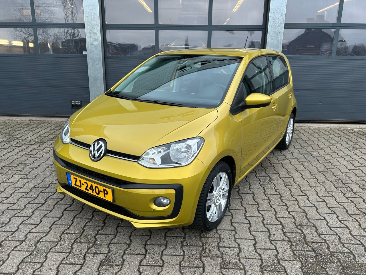 Volkswagen Up! - 1.0 BMT high up! 1.0 60pk 5-drs BMT High up! - AutoWereld.nl
