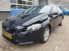Volvo V40 - V-40 2.0 D2 Momentum Business