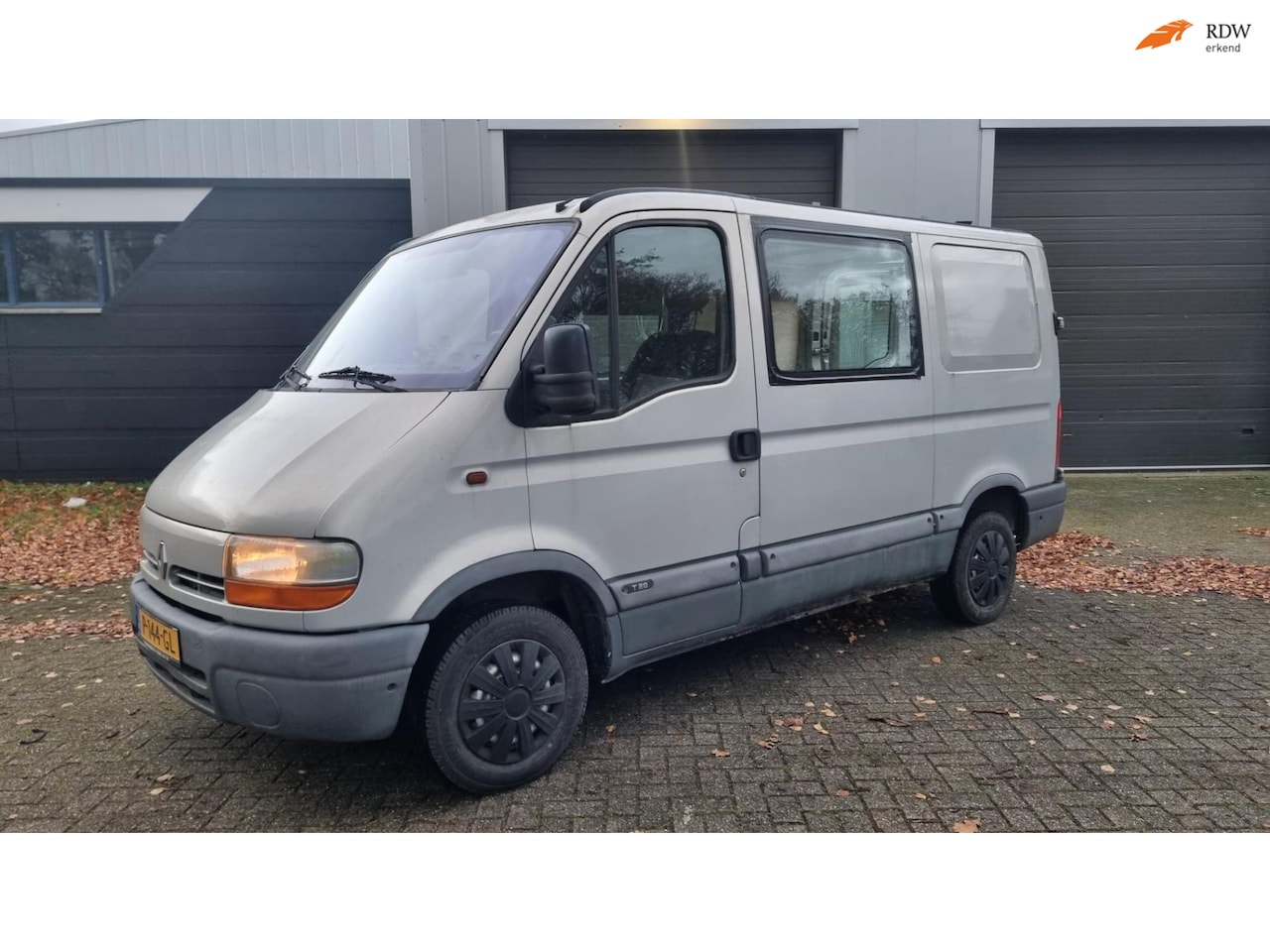 Renault Master - T35 2.8dTi AIRCO MANUEEL APK 2026 CLEAN - AutoWereld.nl