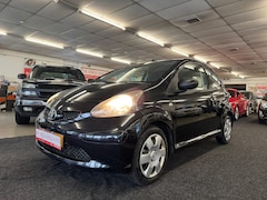 Toyota Aygo - 1.0-12V. Pas grote beurt gehad en een apk tot 14-8-26