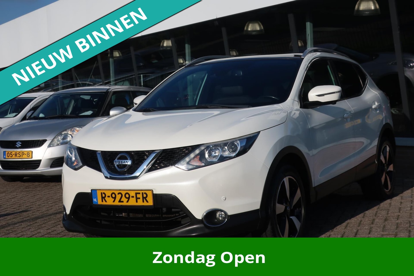Nissan Qashqai - 1.2 N-Connecta LED_PANO_360 CAM_KEYLESS_18-INCH. - AutoWereld.nl