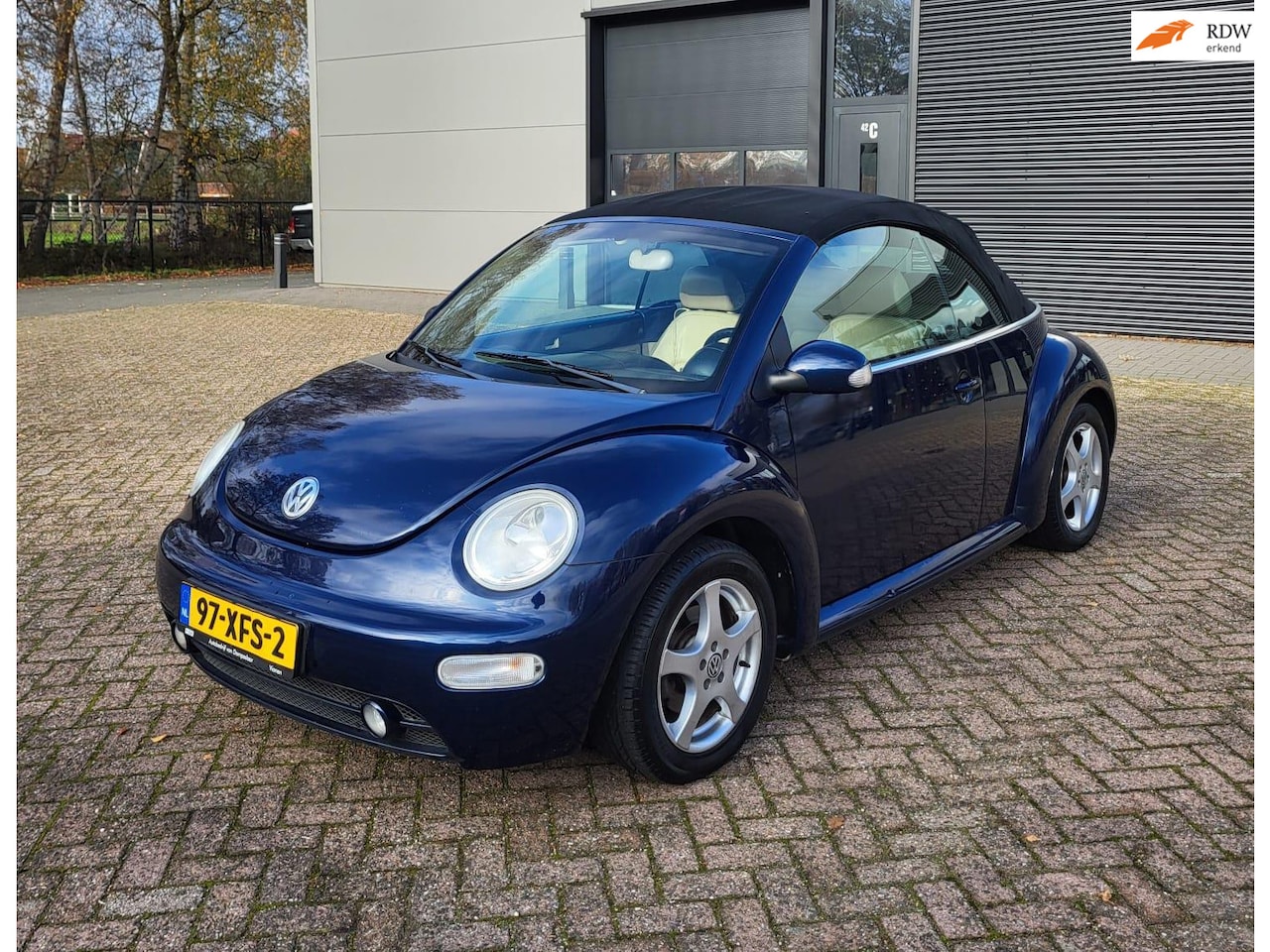 Volkswagen New Beetle Cabriolet - 2.0, Airco,Stoelv,APK 12/26! - AutoWereld.nl