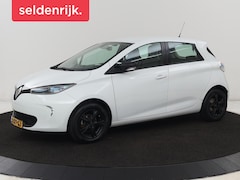 Renault Zoe - R90 Life 41 kWh (ex accu) | Navigatie | Climate control | Parkeerhulp | Cruise control | B