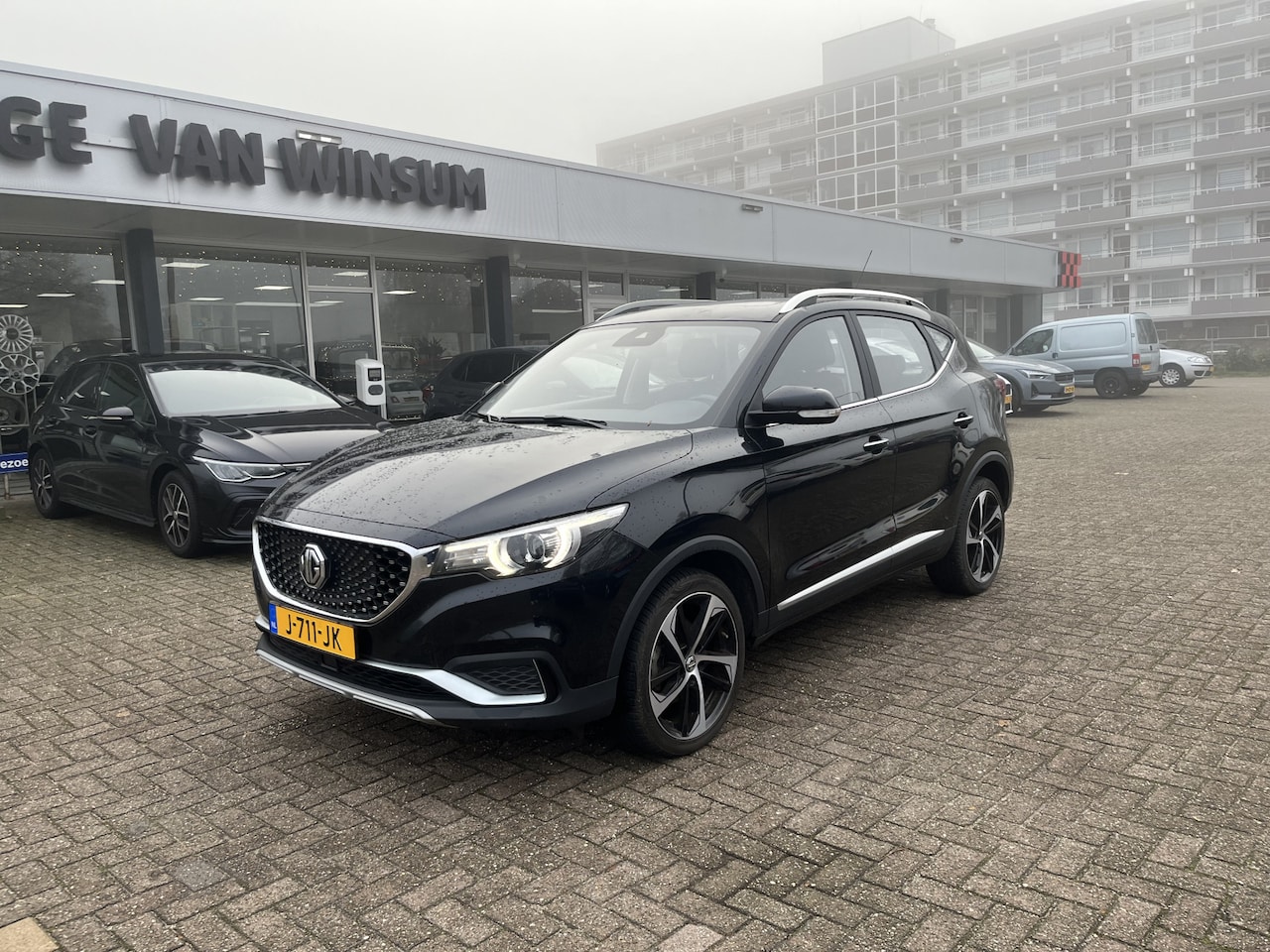 MG ZS - Luxury 45 kWh Pano Automaat Navi Cruise Lmv Pdc Acamera Nap Dealer onderhouden - AutoWereld.nl