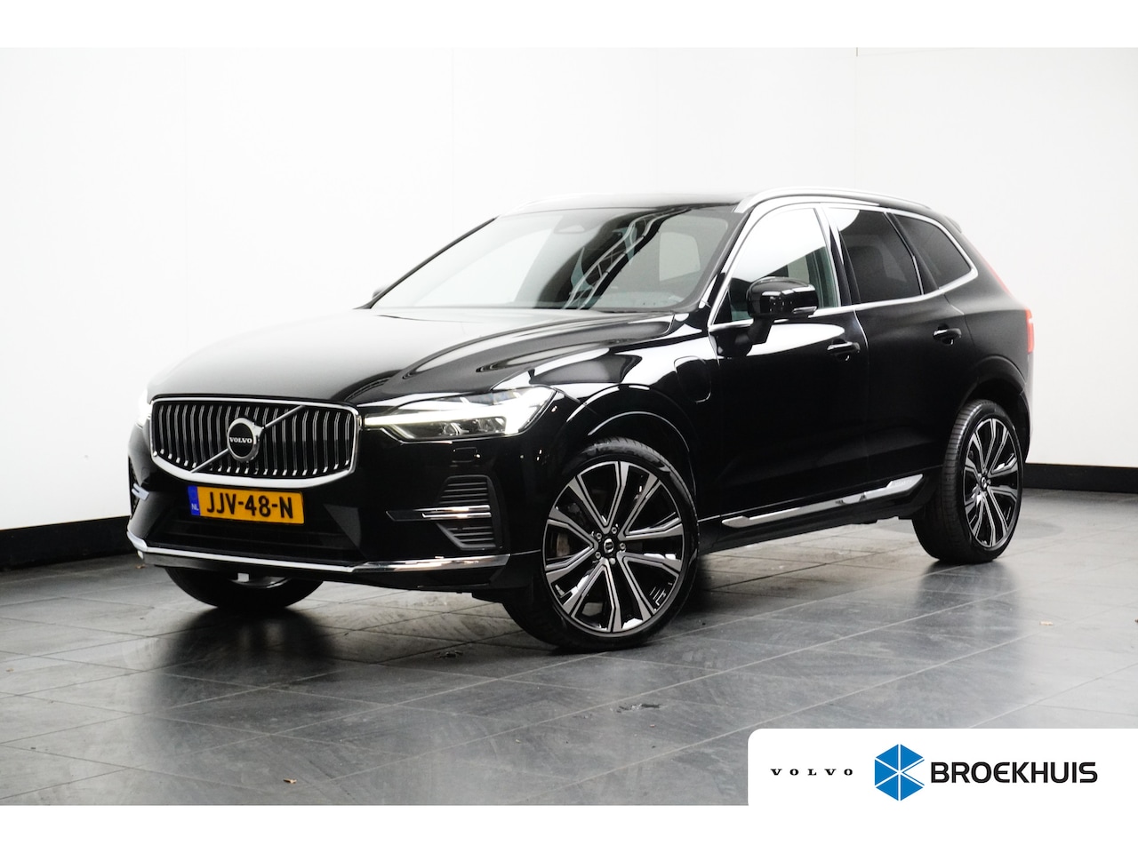 Volvo XC60 - 2.0 T6 Plug-in hybrid AWD Plus Black Edition | Trekhaak | Panoramadak | BLISS | Stoel + St - AutoWereld.nl
