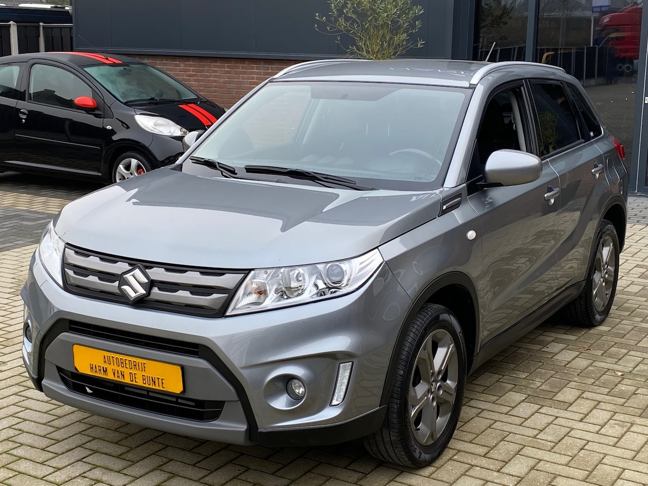Suzuki Vitara - 1.6 High Executive Allgrip NIEUWSTAAT LED XENON CRUISE CAMERA CLIMA - AutoWereld.nl