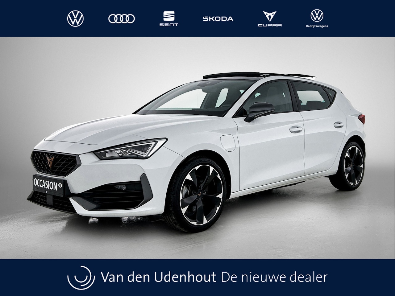 CUPRA Leon - 1.4 TSI eHybrid 204pk PHEV Adrenaline / Panoramadak / Safe & Driving XL / Full Link - AutoWereld.nl